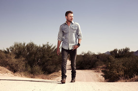 Dierks_Bentley_2013